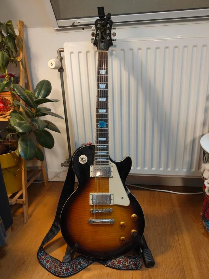 Epiphone Les Paul Standard Pro + versterker en accesoires, Musique & Instruments, Instruments à corde | Guitares | Électriques
