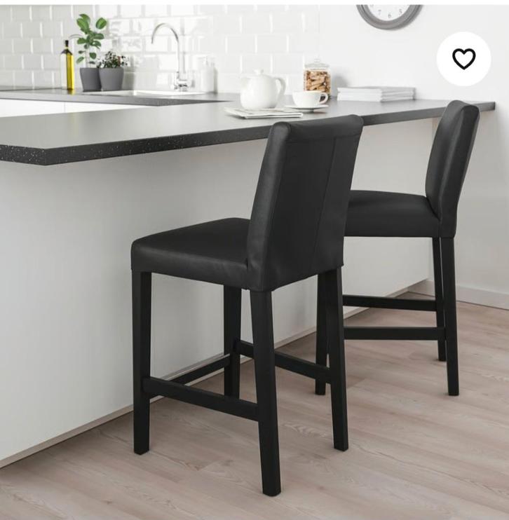 Lot 2 chaises de bar Henriksdal ikea, Maison & Meubles, Tabourets de bar, Comme neuf, 60 à 90 cm, Bois, 2 tabourets, Avec repose-pieds