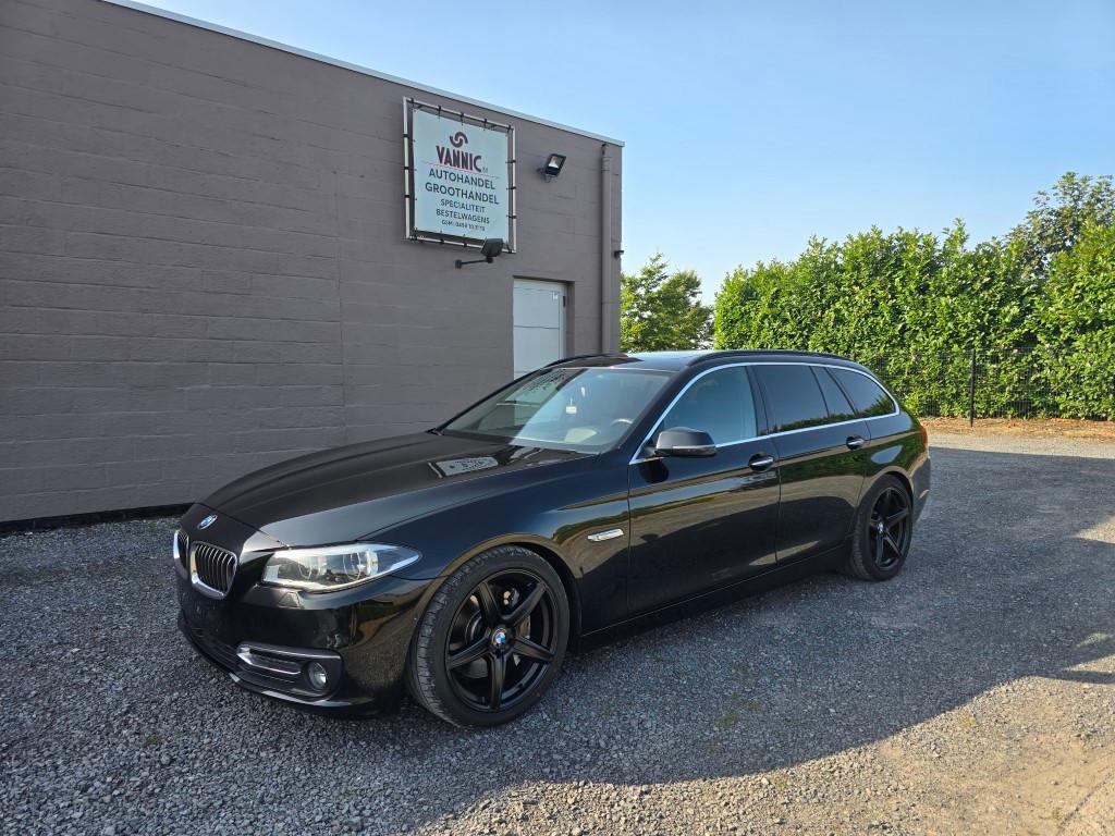 BMW 535 XD break Luxury Line , Bomvol opties !, Autos, BMW, Cuir, Euro 6, Entreprise, Noir