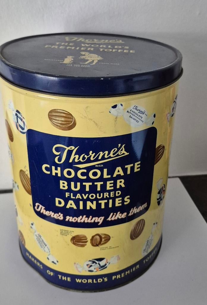 Boîte à caramel Thorne's Vintage., Enlèvement ou Envoi, Utilisé, Biscuits