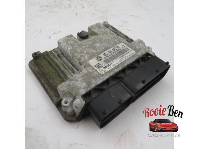 Computer Motormanagement van een Volkswagen Golf, Gebruikt, -, Volkswagen, -