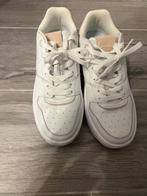 sneakers, Wit, Ophalen of Verzenden, Zo goed als nieuw, Sneakers
