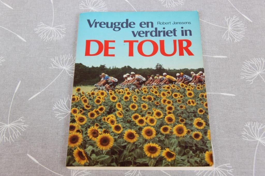 Livre « Joie et tristesse pendant la tournée », Livres, Livres de sport, Utilisé, Course à pied et Cyclisme, Enlèvement ou Envoi