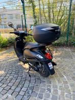 Scooter 50cc, BJ 2025, donkerblauw, NIEUWSTAAT, Fietsen en Brommers, Ophalen, Zo goed als nieuw, SYM