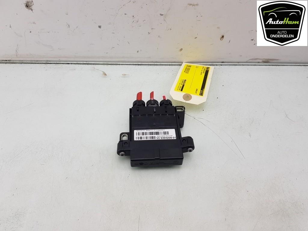 DIVERSEN HV verdeelkast BMW 8 serie (G14) (01-2018/-), Gebruikt, BMW