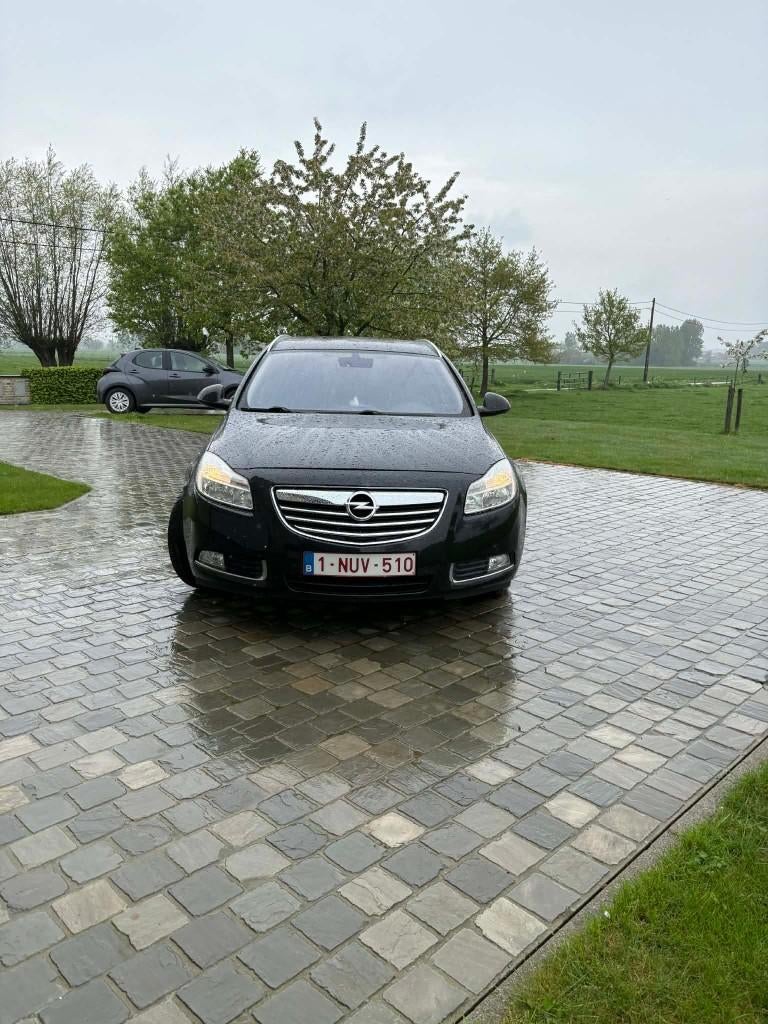 Opel Insignia Sports Tourer 1.6 CDTI – 2013 – Topstaat, Auto's, Voorwielaandrijving, Euro 5, Zwart, Multifunctioneel stuurwiel