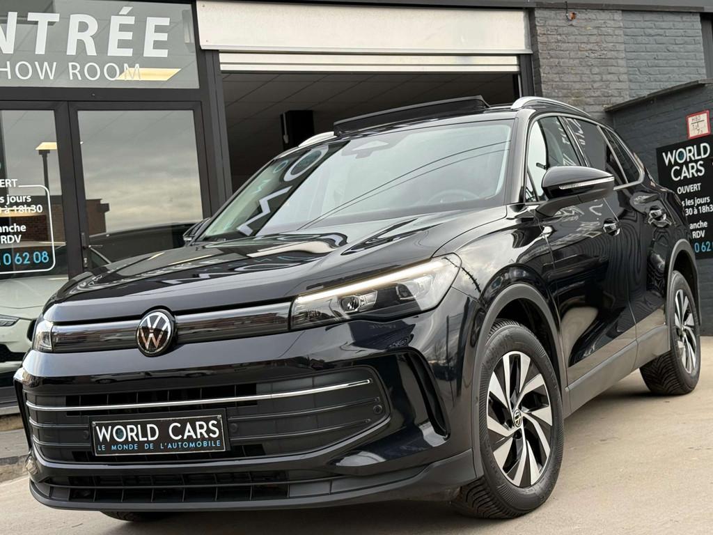 Volkswagen Tiguan 2.0TDI 150CV DSG TOIT PANO DISTRO PARK ASS, 4 cilinders, Zwart, USB, Bedrijf