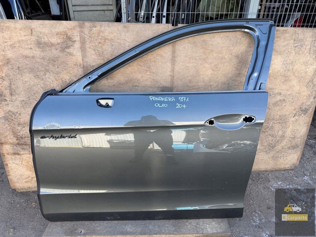 Porsche Panamera II 971 linker voordeur, Gebruikt, Deur, Porscheplatz 1
70435  Stuttgart, DE, Porsche