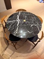 Table à manger Tulip Saarinen 137cm Nero Marquinia - NOUVEAU, Neuf, Cinq personnes ou plus, Rond, 100 à 150 cm