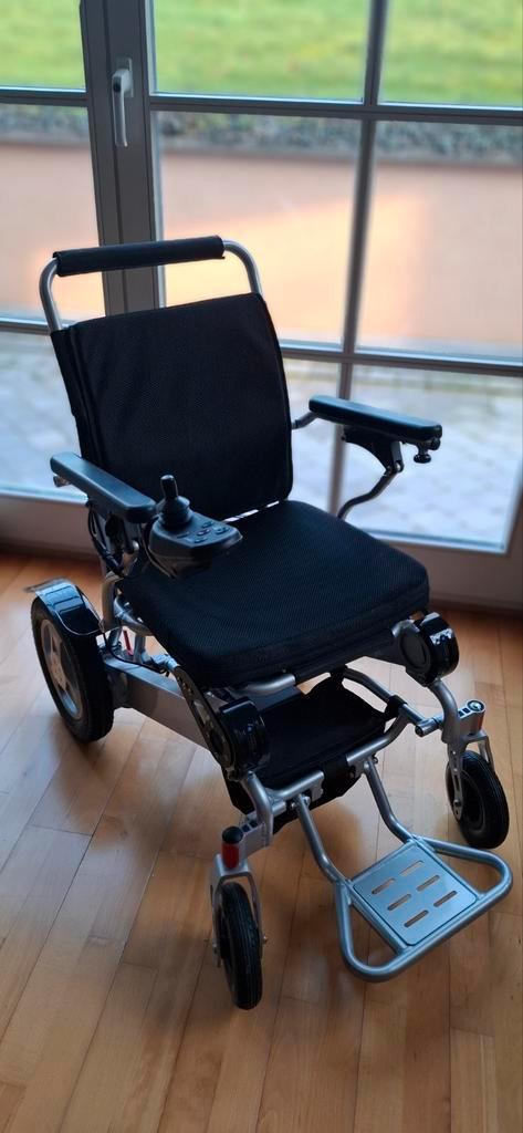 Elektrische rolstoel mobiscoot 1463SE, Diversen, Rolstoelen, Zo goed als nieuw, Elektrische rolstoel, Inklapbaar, Ophalen