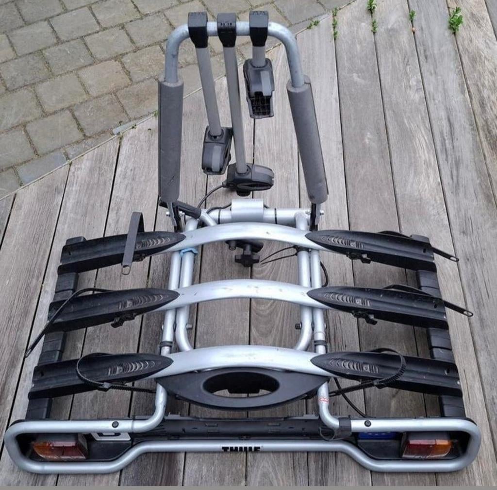 Thule fietsendrager voor 3 fietsen, Ophalen