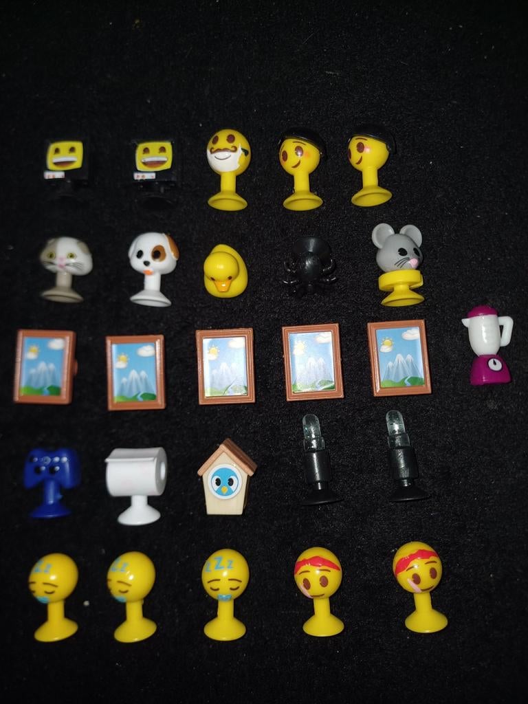 Verzameling poppetjes: Aldi 2025 emoji's, Ophalen of Verzenden