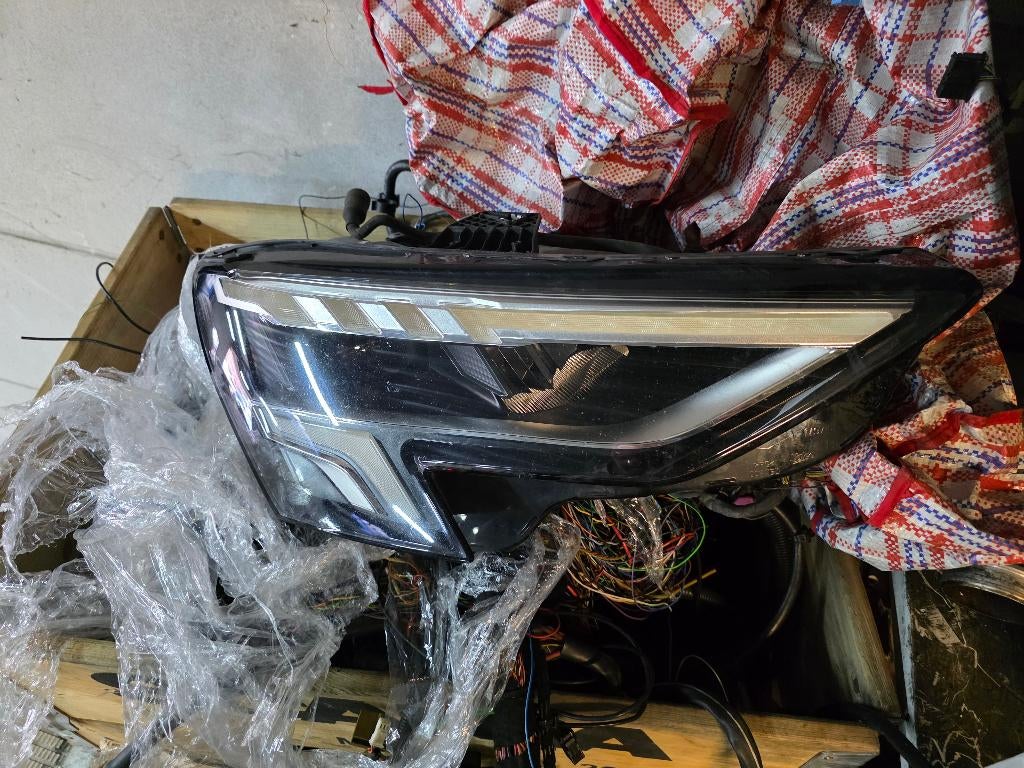 Phares avant droit Led Matrix Audi A3 8Y, Enlèvement, Neuf, Audi