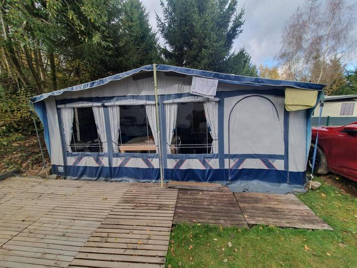 Caravan voor 4 personen 2006, Caravanes & Camping, Caravanes, Particulier, jusqu'à 4, 1500 - 2000 kg, Banquette en rond, Dethleffs