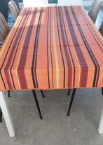 Tapis de table 2m40 x 1m45 en polyester antitaches, Enlèvement