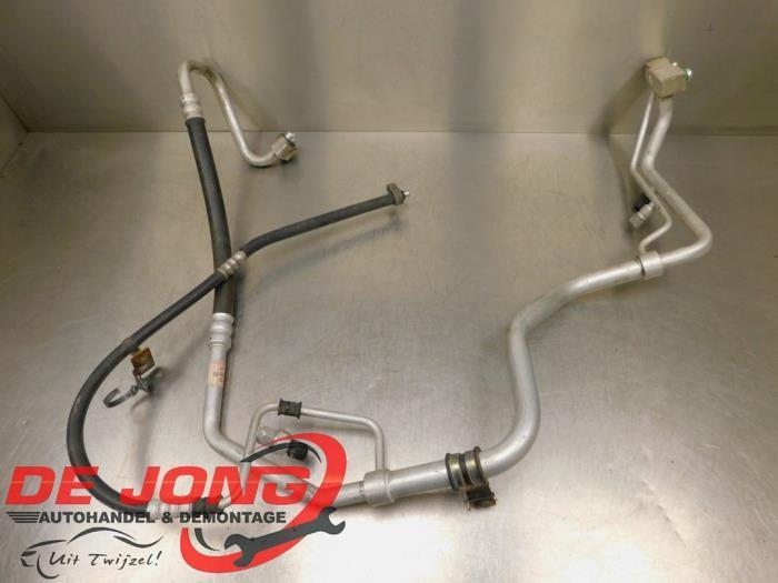 Tuyau clim d'un Ssang Yong Tivoli, Autos : Pièces & Accessoires, Autres pièces automobiles, SsangYong, Utilisé, 3 mois de garantie