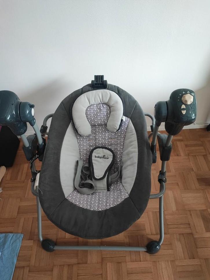 Fauteuil à bascule électrique Babymoov, Enfants & Bébés, Relax bébé, Siège de balançoire, Enlèvement