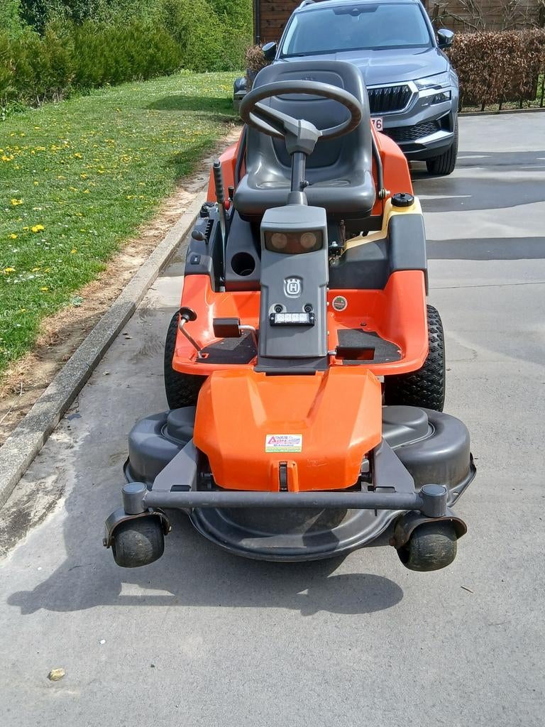 Tracteur tondeuse autoportée husqvarna r418ts 4x4, Fonction de mulching, Enlèvement, Utilisé, 90 à 120 cm