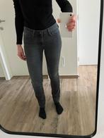 Lee Emlyn slim fit jeans - W26 L31, Kleding | Dames, Spijkerbroeken en Jeans, Ophalen of Verzenden, Gedragen, Grijs, W27 (confectie 34) of kleiner