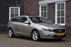 Volvo V60 2.4 D6 AWD Plug-In Hybrid Summum - 1e Eigenaar! Wi, Autos, Argent ou Gris, Achat, Carnet d'entretien, Hybride Électrique/Diesel