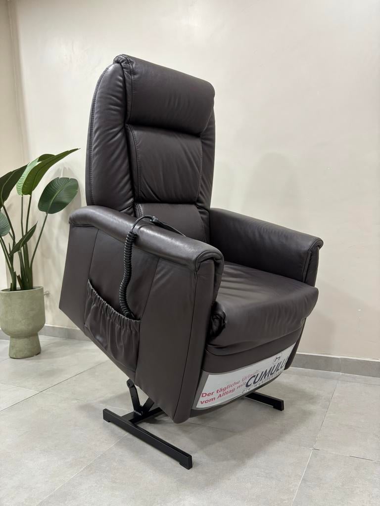 Lederen elektrische relaxzetel HIMOLLA levering mogelijk!, Ophalen of Verzenden, Zo goed als nieuw, Leer, Relaxzetel fauteuil relax zetel relaxfauteuil relaxstoel