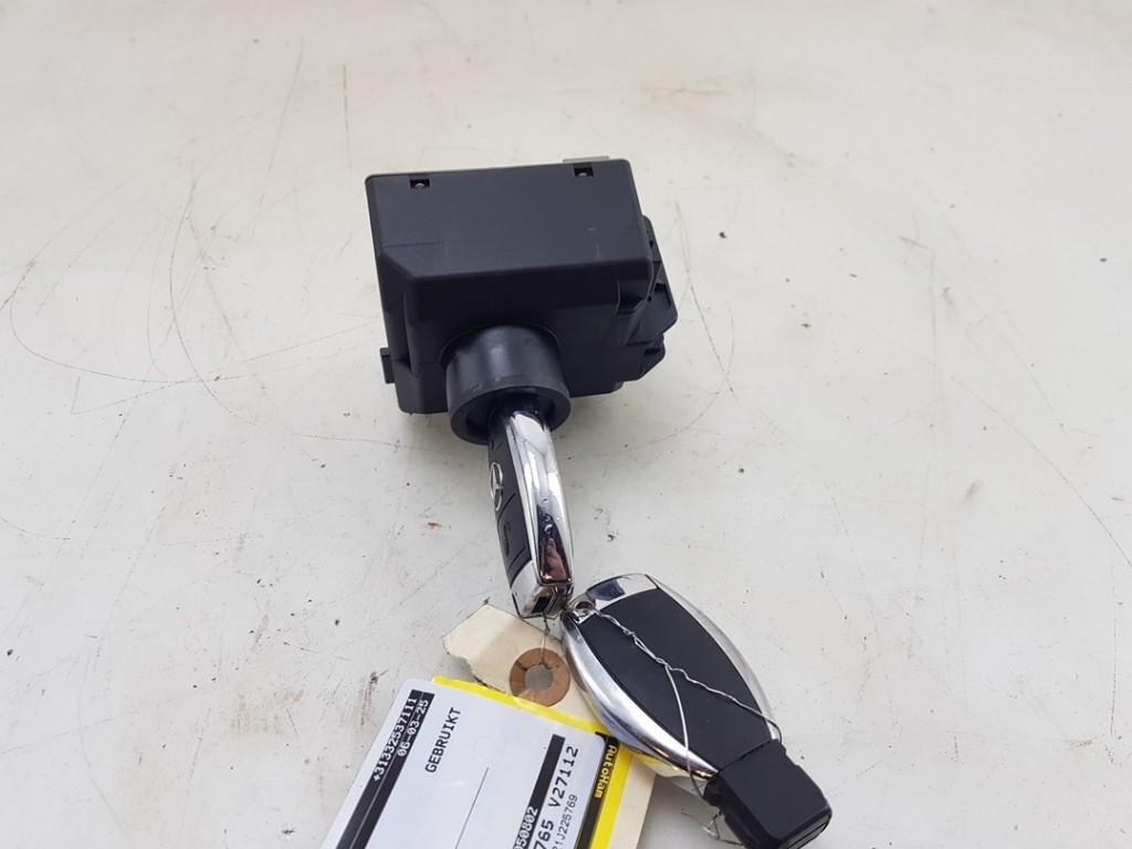 CONTACTSLOT + SLEUTEL Mercedes-Benz A (W176), Gebruikt, Mercedes-Benz