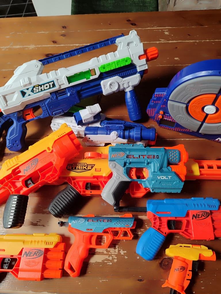 Nerf pistolen+ Target, Kinderen en Baby's, Speelgoed | Buiten | Actiespeelgoed, Ophalen