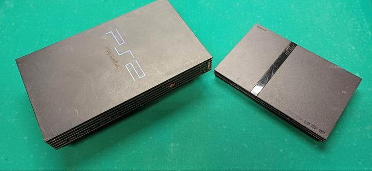 2 Playstation 2 consoles, Games en Spelcomputers, Spelcomputers | Sony PlayStation 2, Gebruikt, Slim, Zwart, Zonder controller