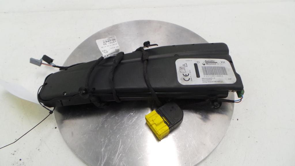 RENAULT CLIO AIRBAG RECHTS 2014, Ophalen of Verzenden, Gebruikt, Stiba lid