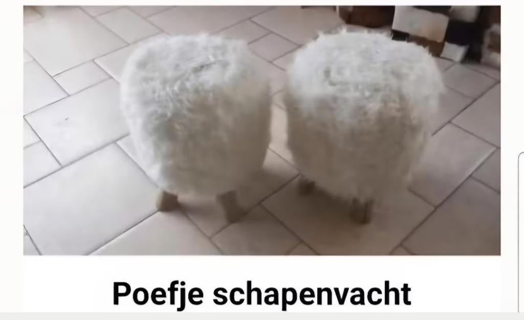 Poufs en fourrure blanche, Maison & Meubles, Enlèvement, Comme neuf, Matériaux autres