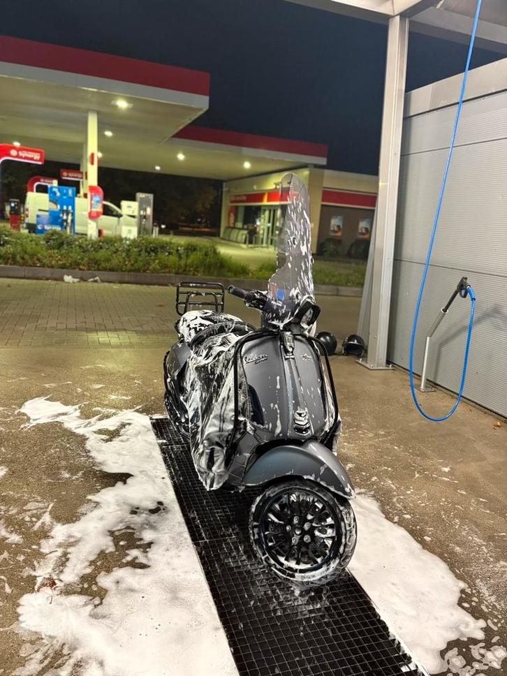 Vespa sprint S 2022 Matgrijs, Fietsen en Brommers, Scooters | Vespa, Zo goed als nieuw, Ophalen of Verzenden