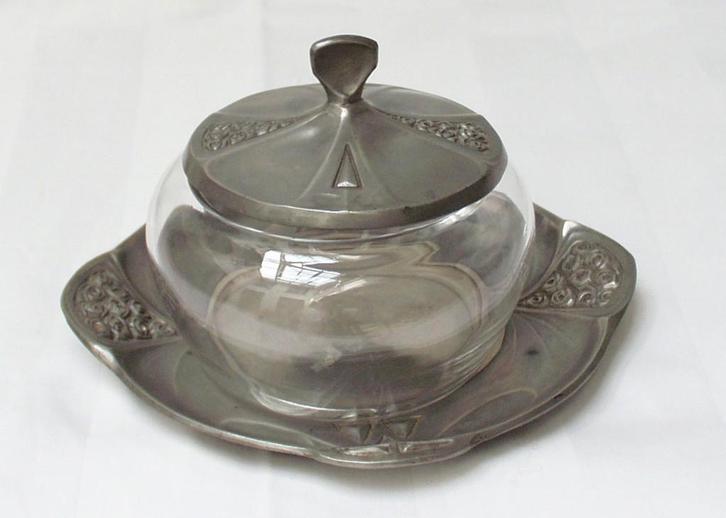 Art nouveau Bonbonnière., Antiek en Kunst, Antiek | Servies los, Ophalen of Verzenden