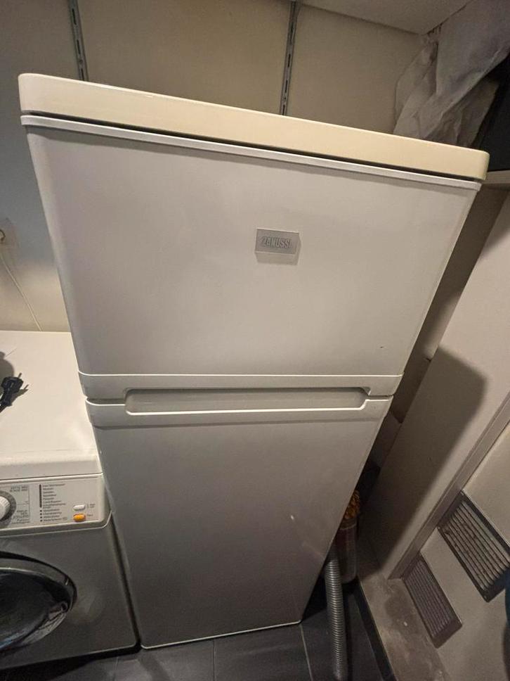 Koelkast Zanussi wit, Elektronische apparatuur, Koelkasten en IJskasten, Gebruikt, Met vriesvak, 140 tot 160 cm, 45 tot 60 cm