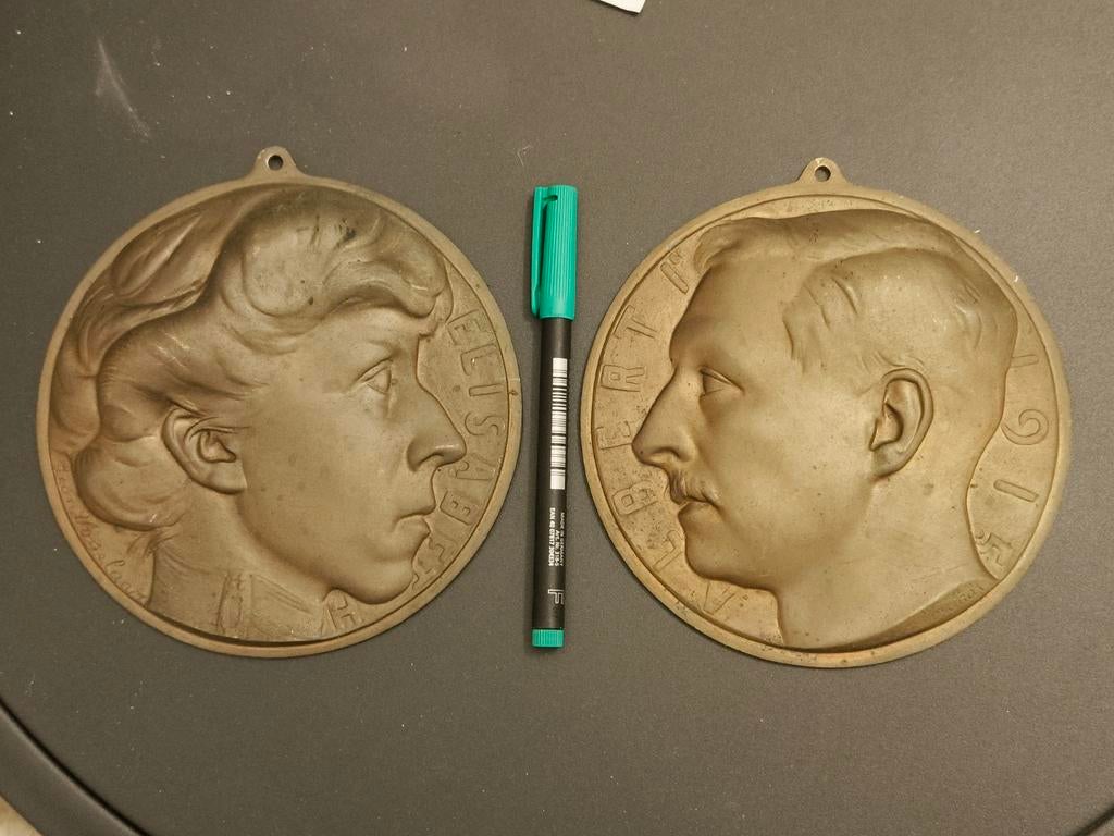 Médaillons bronze Albert 1er et Elisabeth, Enlèvement ou Envoi, Bronze