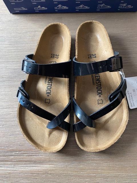 Chaussons Birkenstock Mayari taille 37 laqués noirs neufs, Vêtements | Femmes, Neuf, Enlèvement ou Envoi, Birkenstock, Sandales de bain