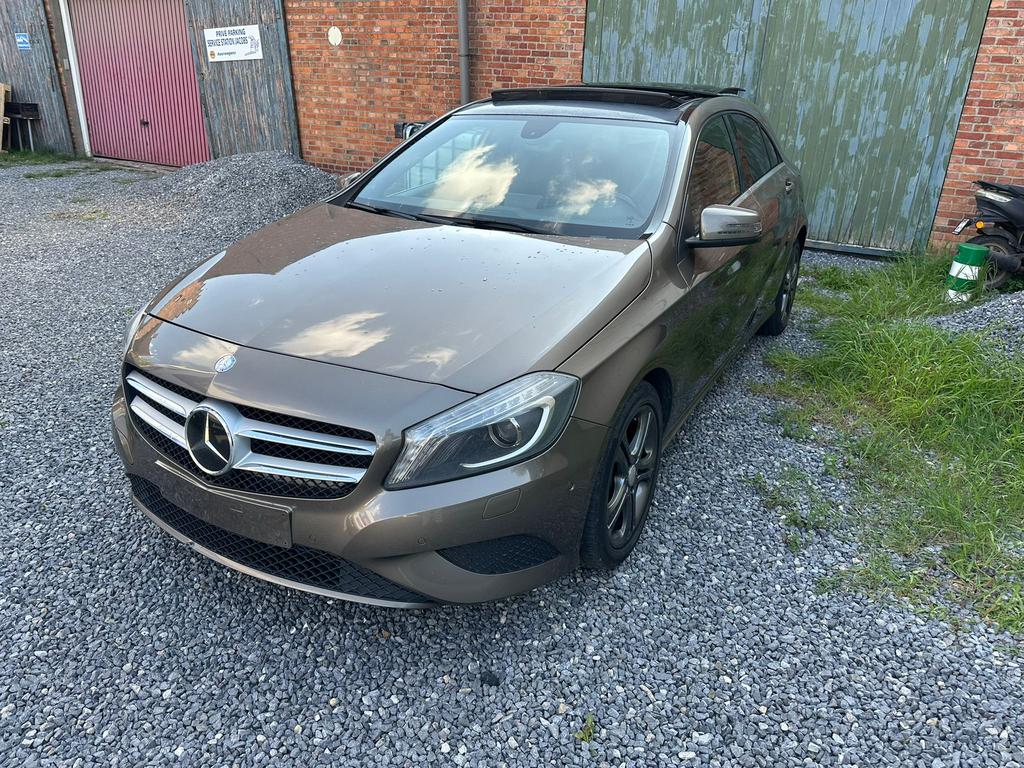 MERCEDES BENZ A180 2014 233.000km, Auto's, Mercedes-Benz, Bedrijf, Te koop