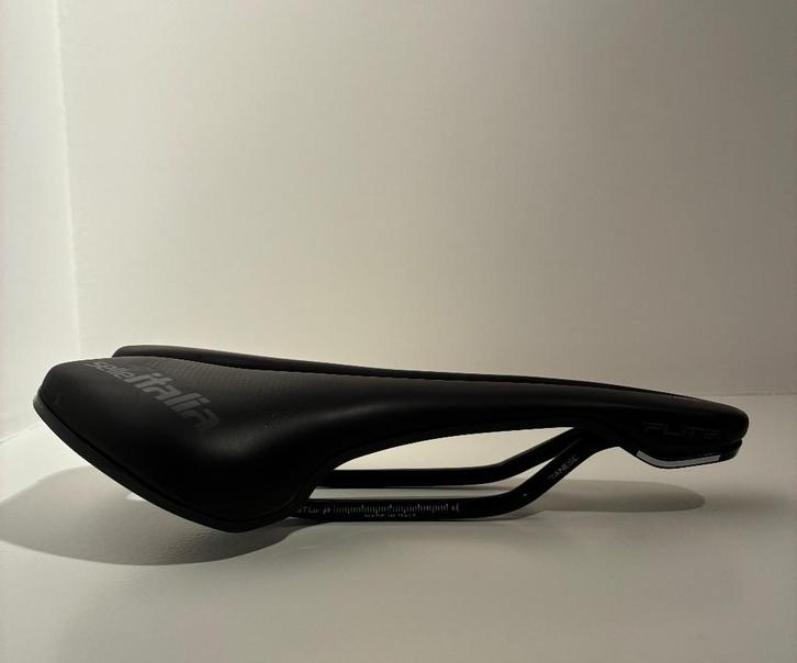 Fietszadel Sella Italia Flite Boost, Vélos & Vélomoteurs, Vélos Pièces, Comme neuf, Selle, Gravelbike, Racefiets, Enlèvement ou Envoi