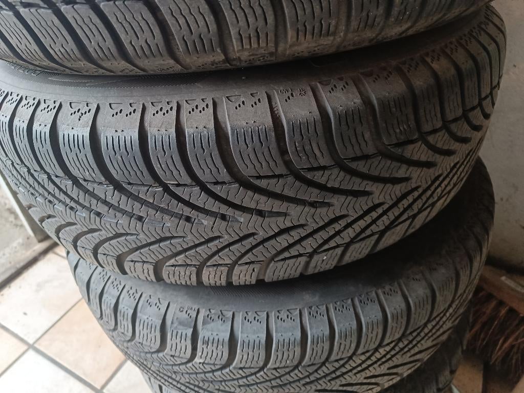 A vendre 4 jantes tôles pour Toyota Auris, Autos : Pièces & Accessoires, Pneus hiver, Véhicule de tourisme, Enlèvement, Utilisé