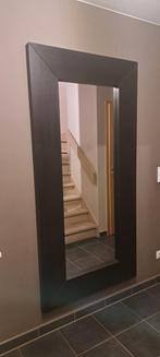 Grand miroir ikea, Enlèvement