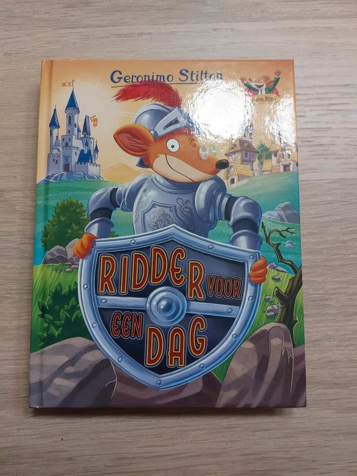Geronimo Stilton - Ridder voor een dag, Boeken, Kinderboeken | Jeugd | onder 10 jaar, Zo goed als nieuw, Ophalen of Verzenden