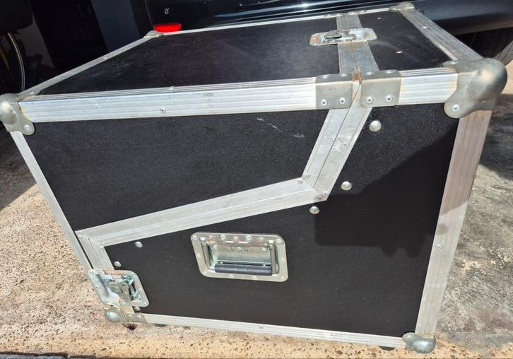 Professionele flightcase 19" 4U+9u+3u in zeer goede staat..., Muziek en Instrumenten, Behuizingen en Koffers, Zo goed als nieuw