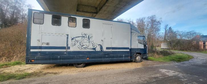 Paardencamion, Animaux & Accessoires, Chevaux & Poneys | Semi-remorques & Remorques, Utilisé, Autres types, Enlèvement
