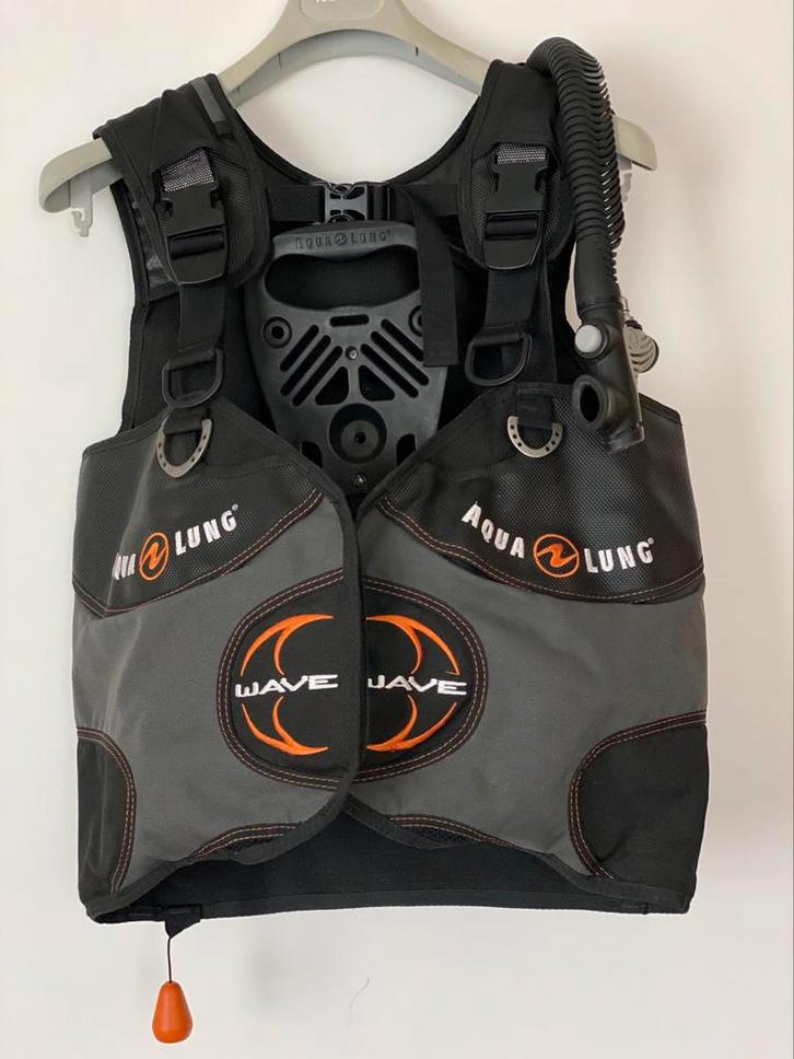 BCD Aqualung Wave, Watersport en Boten, Watersportkleding, Zo goed als nieuw, Overige typen, Dame of Heer, Ophalen