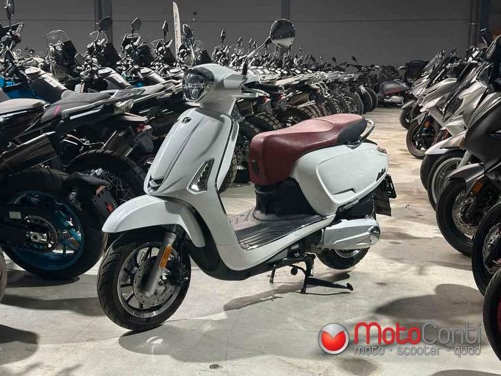 Kymco Like 125 2022 [290,2 km], Fietsen en Brommers, Scooters | Kymco, Zo goed als nieuw, Like, Benzine, Ophalen of Verzenden
