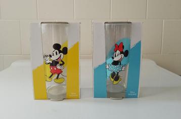 2 Drinkglazen Disney Mickey and Minnie beschikbaar voor biedingen