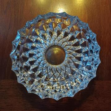 Zware kristallen Asbak beschikbaar voor biedingen