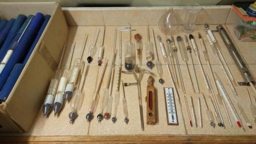 Chimie instruments de mesure anciens physique pharmacie, Antiquités & Art, Antiquités | Outils & Instruments, Enlèvement ou Envoi