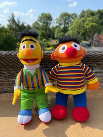 2 vintage Sesamstraat poppen, Ernie & Bert beschikbaar voor biedingen