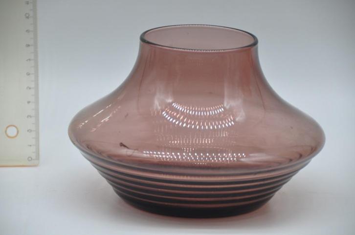 Vase en verre - Marque Doyen - violet, Antiquités & Art, Antiquités | Verre & Cristal, Enlèvement ou Envoi