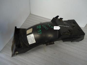 GSX750F 1988 - 1997 Suzuki Batterijbak D1-11189 beschikbaar voor biedingen